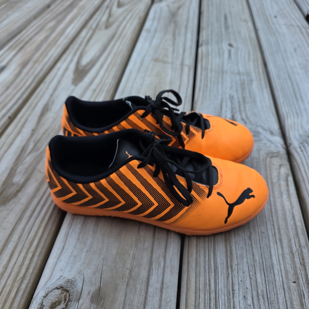 Boys Indoor Soccer Shoes